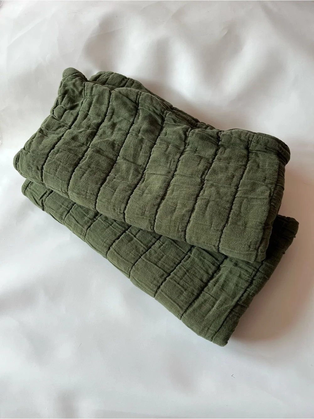 Set of 2 Schoolhouse Channeled Cotton Sham King Pillow alder green zipper